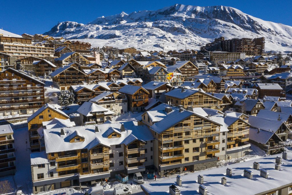 LIVRAISON DU CHANTIER LES FERMES DE L’ALPE LIVRAISON DU CHANTIER LES FERMES DE L’ALPE