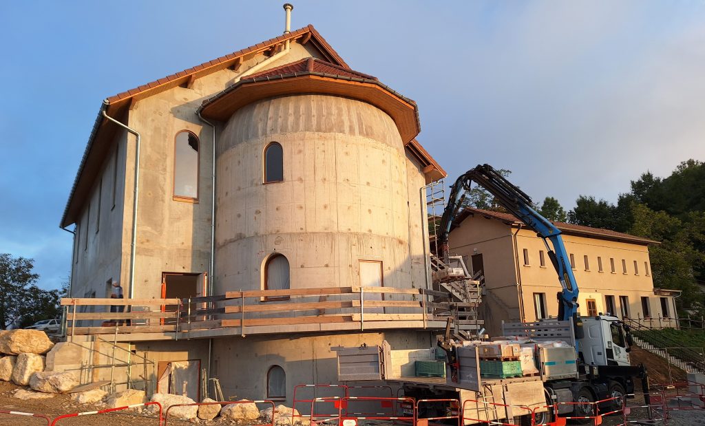 👀 Démarrage de chantier 😯 ATYPIQUE 😃 – Construction d’une chapelle ⛪ 👀 Démarrage de chantier 😯 ATYPIQUE 😃 – Construction d’une chapelle ⛪